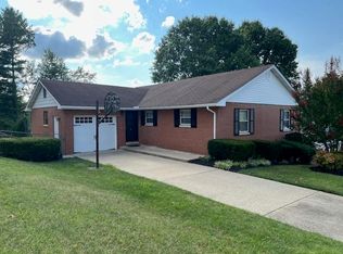 12 Simpson Dr, Huntington, WV 25705