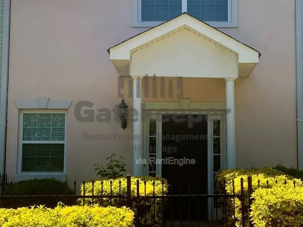 76 Intown Pl, Fayetteville, GA 30214