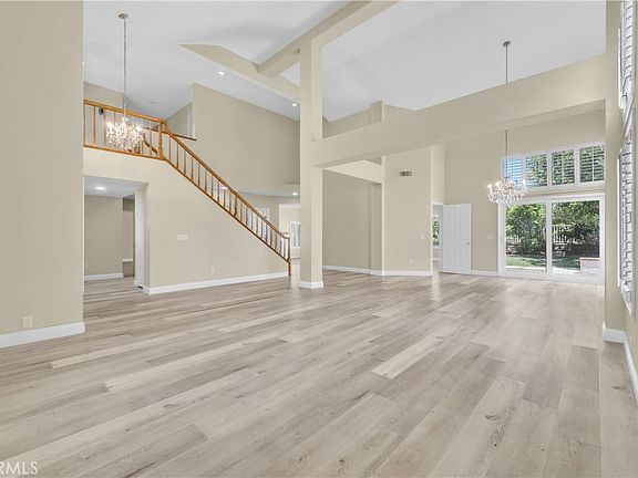 4th image of 758 Trotter Ct