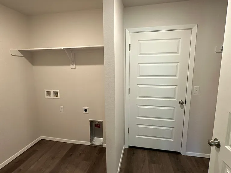 8205 E Oakland St — Photo 10