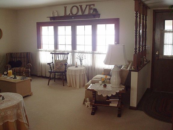 5th image of 810 E Franciscan Dr