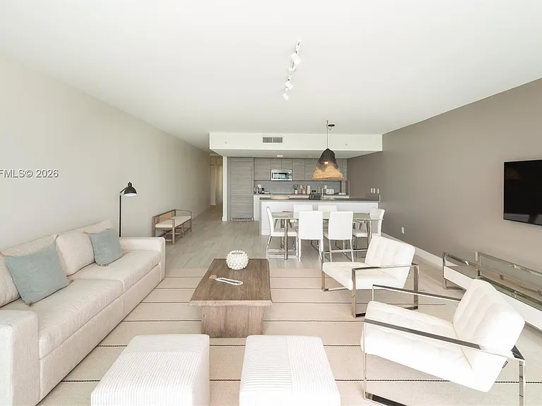 400 Sunny Isles Blvd #1518 — Photo 7