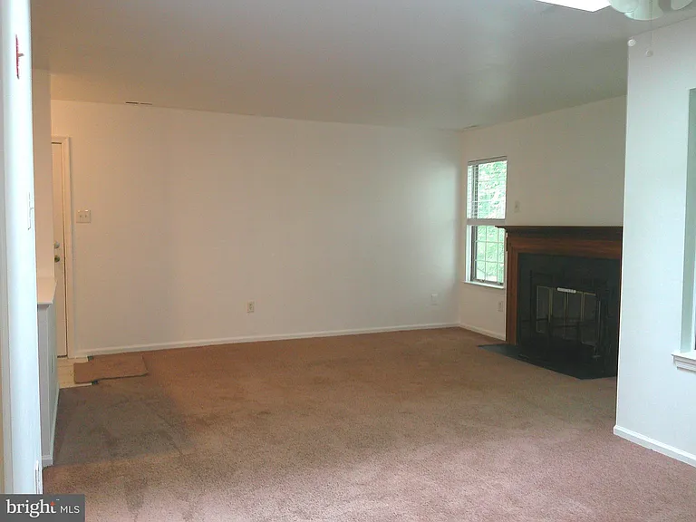308 Diamond Dr — Photo 3