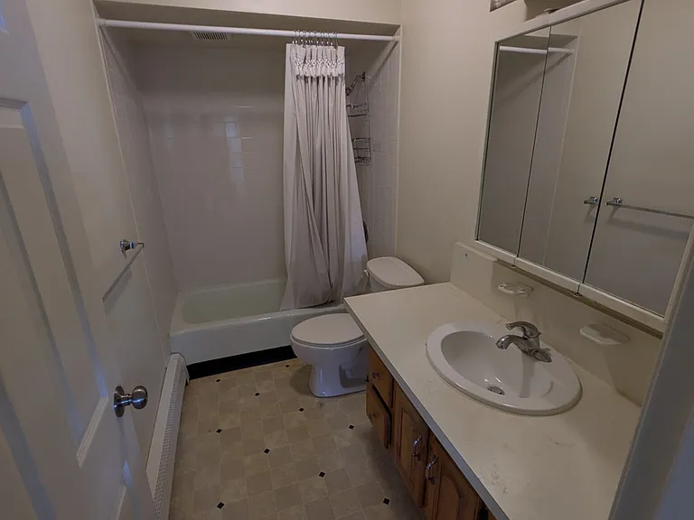 148 Sycamore St — Photo 7