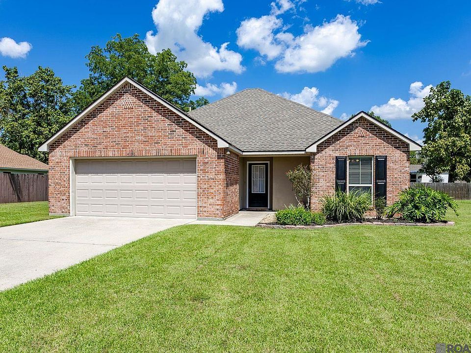 1st image of 14130 Pecan Ridge Dr