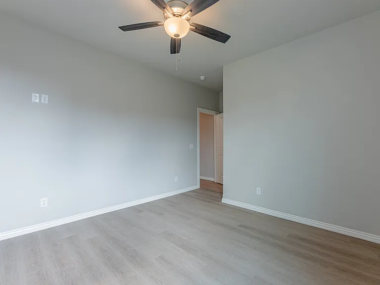 1607 Casuarina Dr #1 — Photo 19