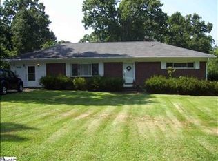 121 Bessie Ave, Greer, SC 29651