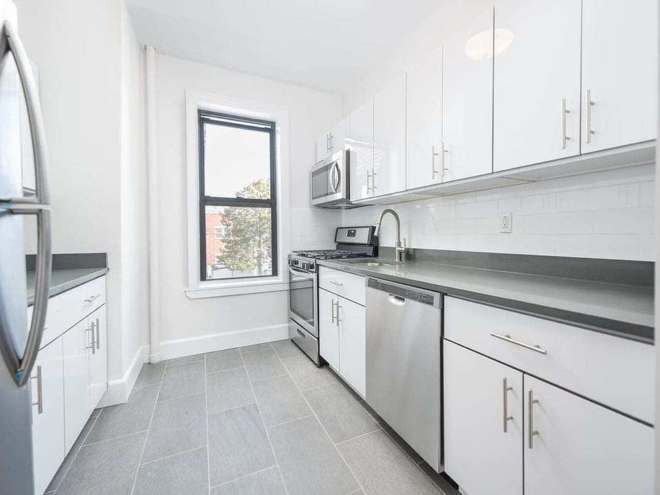 1st image of 14425 33rd Ave APT 4H