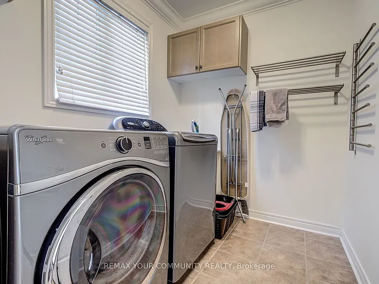 230 Humberland Dr — Photo 19
