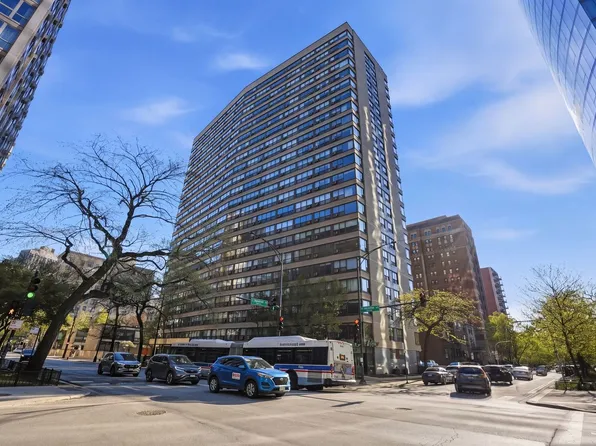 2930 N Sheridan Rd APT 306, Chicago, IL 60657
