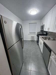6758 224th Street, Bayside Estates, NY, 11364