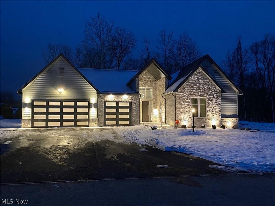 7934 Canyon Rdg, Chagrin Falls, OH 44023 Zillow