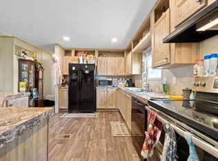 144 Prairie Dr, Sanger, TX 76266