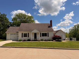 501 Feltz St, Perryville, MO 63775