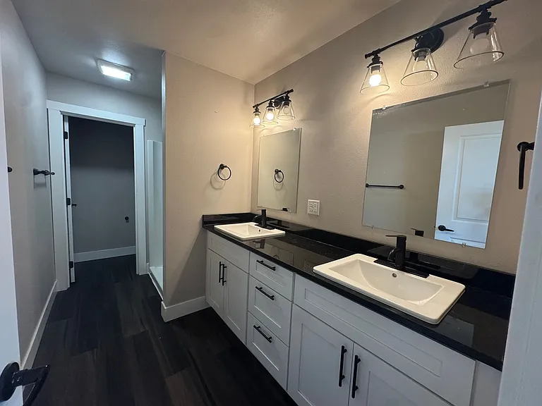 144 Allison Ave — Photo 18