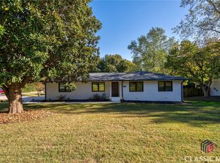 1085 Athens Rd, Winterville, GA 30683