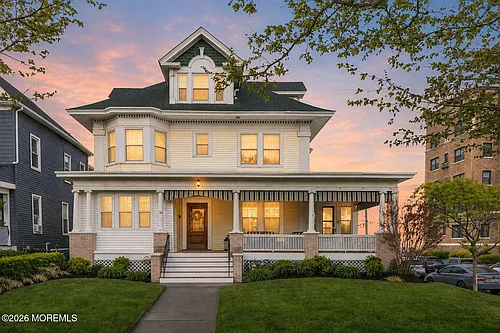 301 8th Ave #1 Photo 1