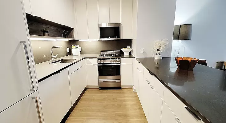 Rented by Vanbarton Services LLC | media 2