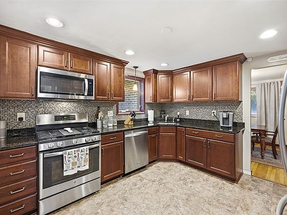 5th image of 206 Glasgow Rd
