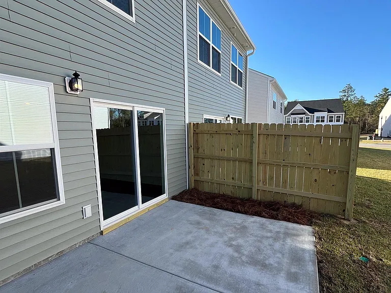 330 Canary Grass Ct — Photo 27