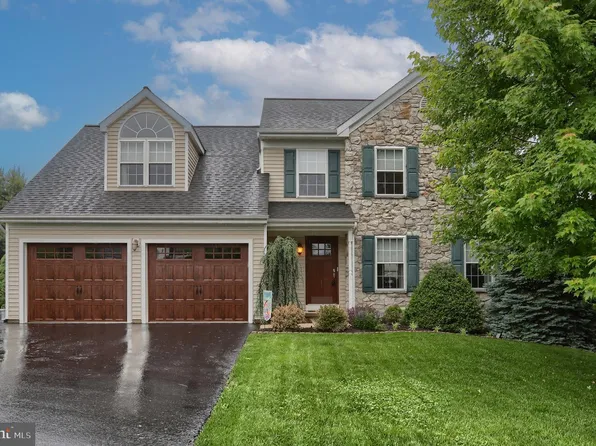 14 Tower Dr, Elizabethtown, PA 17022