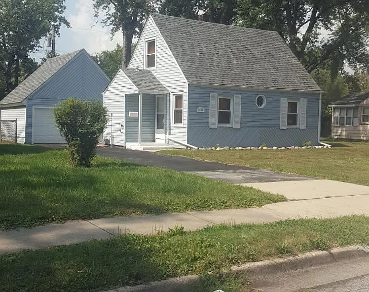 7234 Maryland Ave — Photo 2