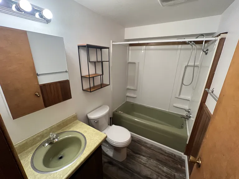 1005 Foys Lake Rd — Photo 5