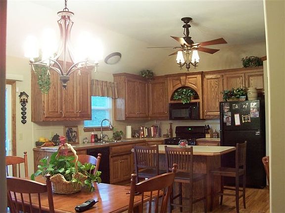 2nd image of 527 Hillbrook Dr