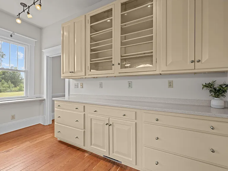 504 Parks Village Rd — Photo 20