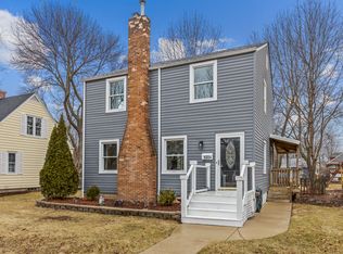 1224 S 4th St, St Charles, IL