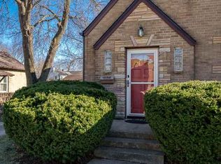 1656 Oakwood Ave, Beloit, WI 53511
