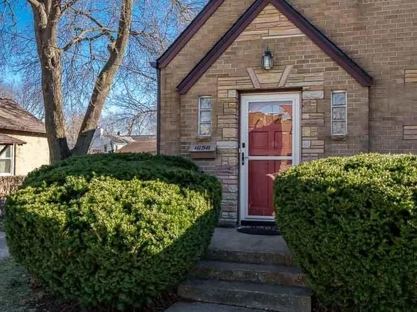 1656 Oakwood Ave, Beloit, WI 53511