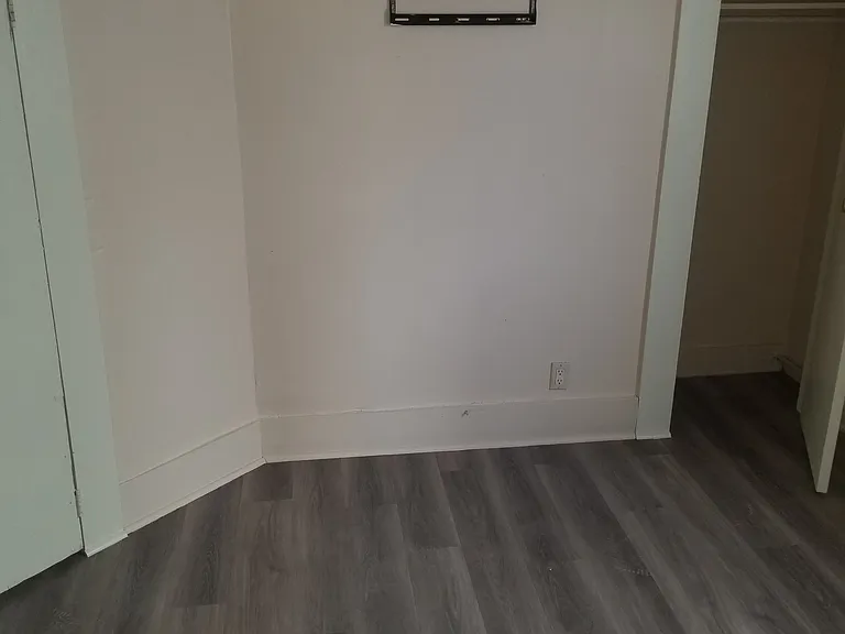 3 Jones Pl #2 — Photo 10