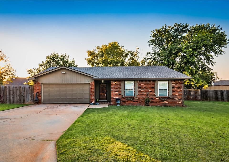 1st image of 323 Sondra Dr
