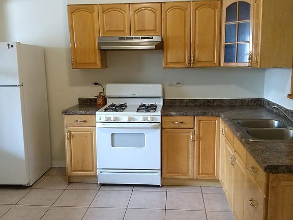 2nd image of 4141 W School St Floor 1