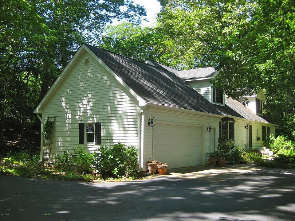 1st image of 9734 Butternut Ct