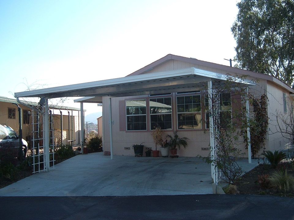 2 BR. WITH A DEN 1456 SQ. FT.