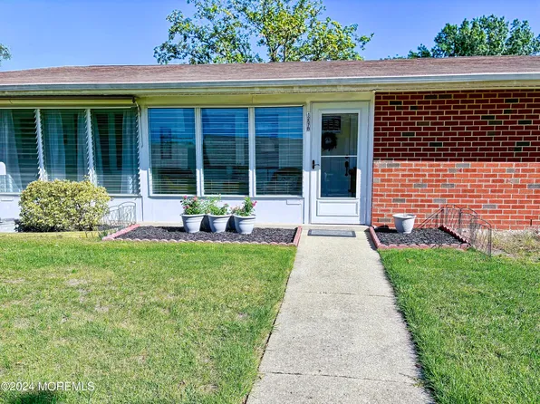 1257B Argyll Circle, Lakewood, NJ 08701