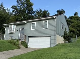 20 Berkeley Dr, Athens, OH 45701