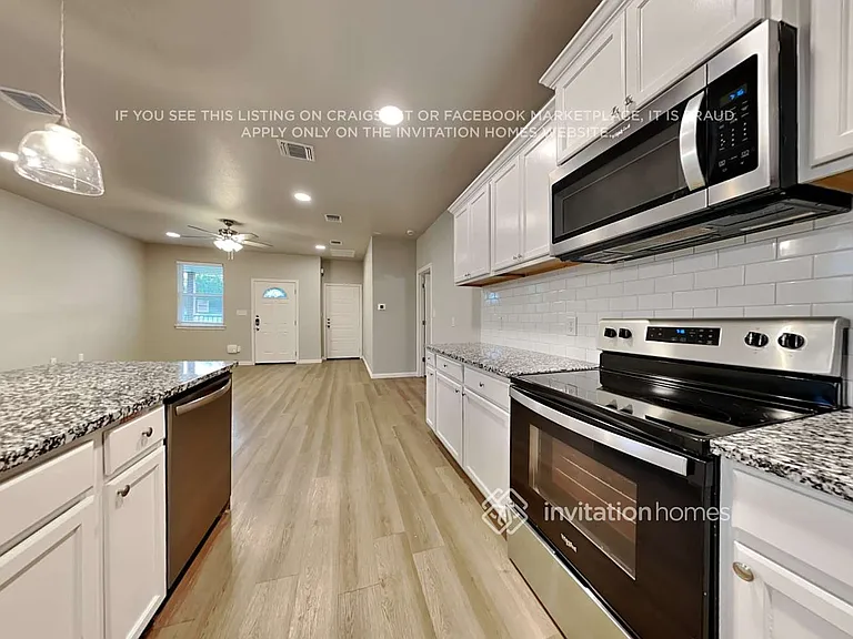 1320 Liberty St — Photo 7