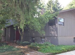 9360 Liberty Rd, Twinsburg, OH 44087