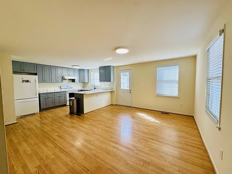 12146 Bentridge Pl — Photo 8