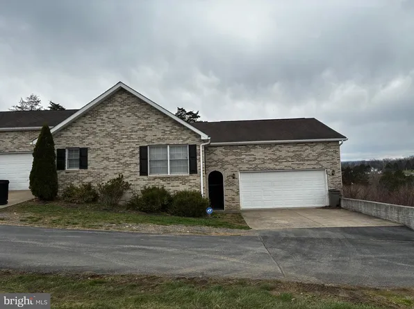 41 Deaken Cir #B-6, Strasburg, VA 22657