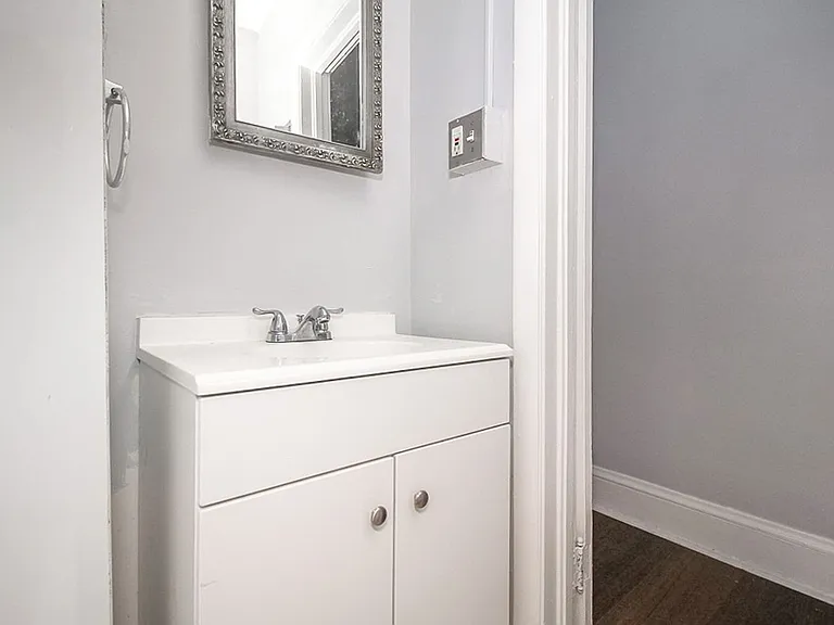 1909 Treadway Ave — Photo 14