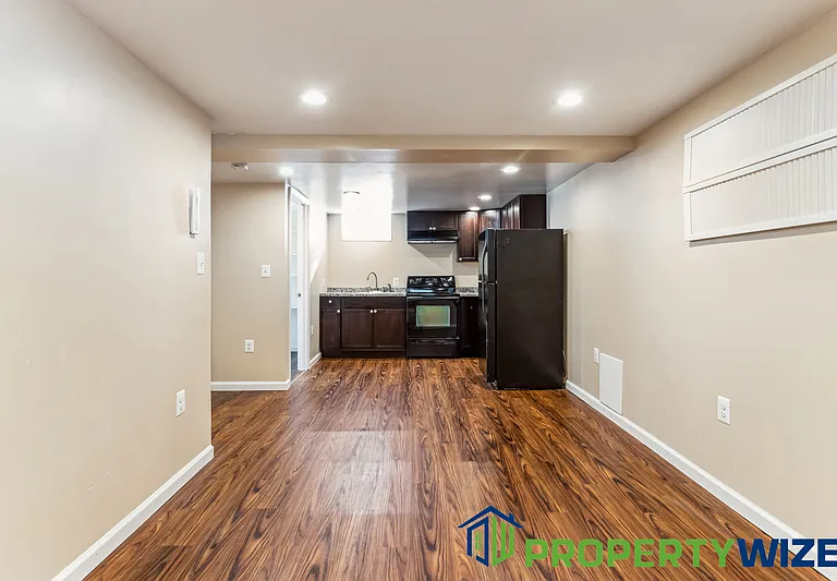 516 Beaumont Ave #B — Photo 12