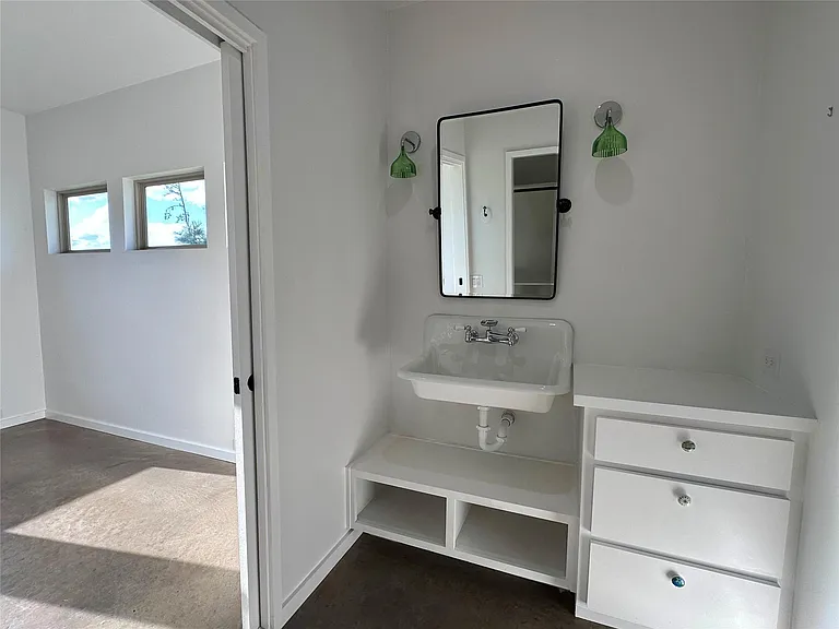 137 Mulberry Ln — Photo 36