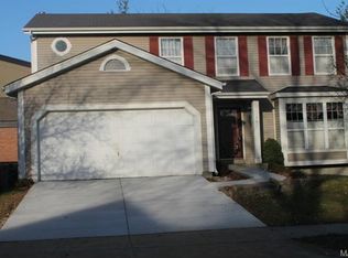 541 Rancho Ln, Florissant, MO 63031