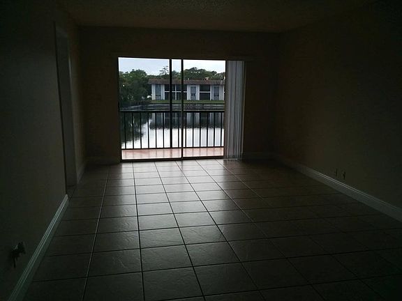 2nd image of 7910 Colony Cir N APT 205