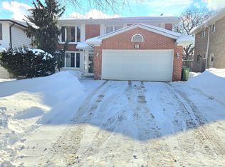 31 Whitehorn Cres, Toronto, ON M2J 3B1