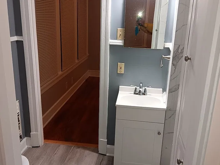 103 E Robinson Pl — Photo 17
